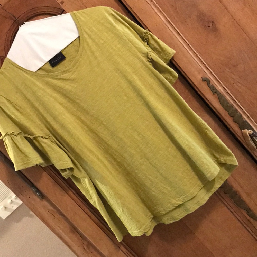 🌞 Kindle Summer Green top